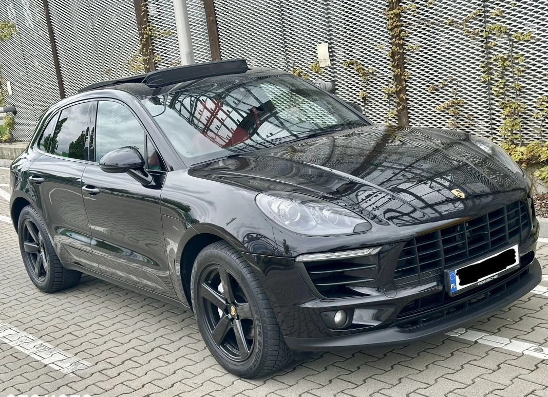 Porsche Macan cena 139900 przebieg: 192000, rok produkcji 2015 z Warszawa małe 742